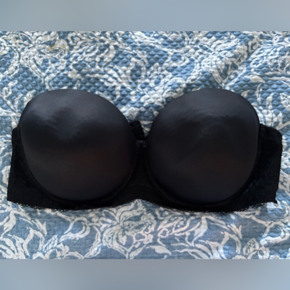 Deesse Lingerie Other - DEESSE Black Lined Strapless 42D